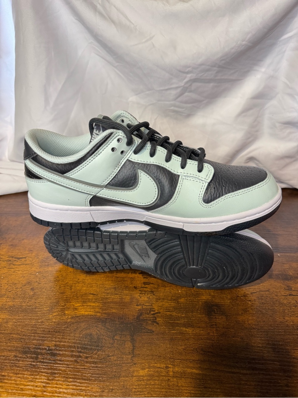 NWT Men’s Nike Dunk Low Retro - Picture 3 of 5